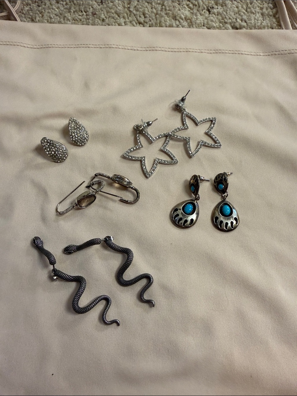 Lot of 5 pairs silver toned Women’s Earring Set